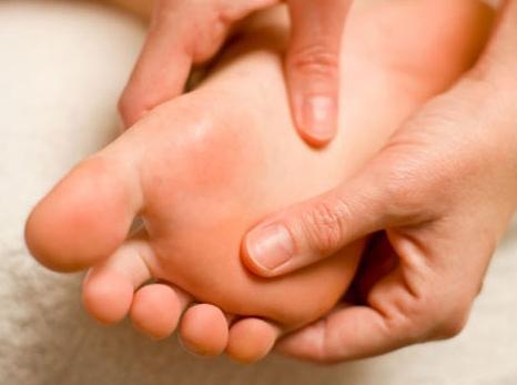 درد کف پا؛ علل و درمان آن